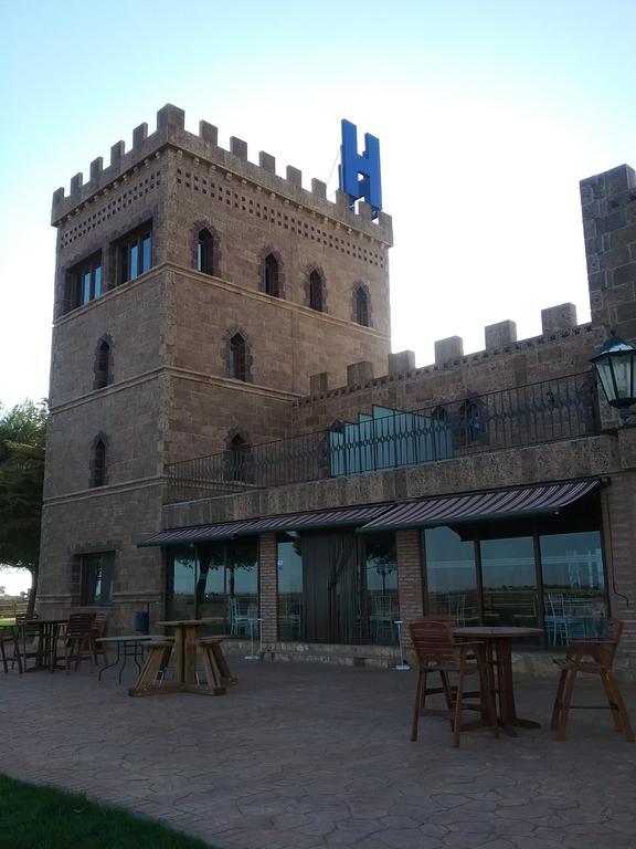 Hotel Vinedos Y Bodegas El Castillo Villarrobledo Eksteriør billede