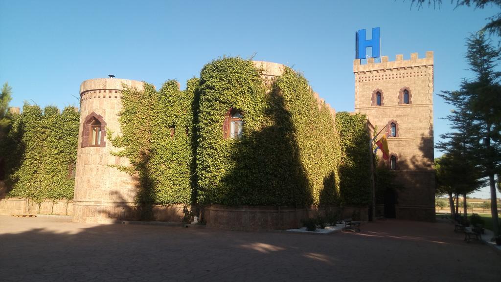 Hotel Vinedos Y Bodegas El Castillo Villarrobledo Eksteriør billede