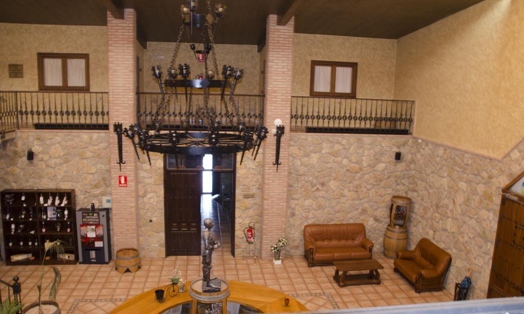 Hotel Vinedos Y Bodegas El Castillo Villarrobledo Eksteriør billede